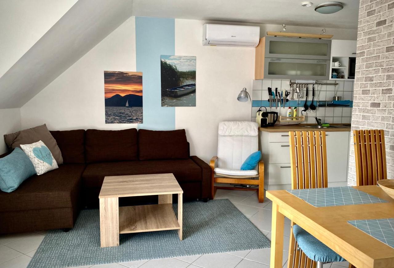 Nefelejcs Apartmanhaz Gyenesdiás